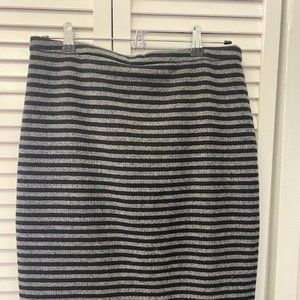 J Crew wool pencil skirt (size 4)